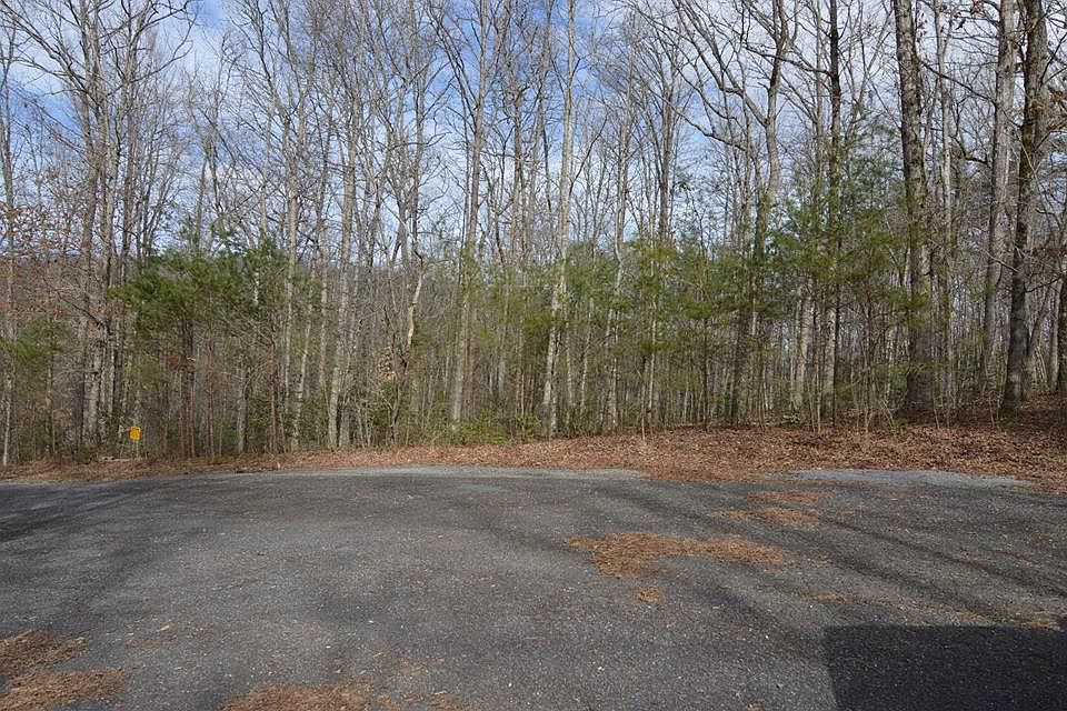 1st image of 1518 Smithfield Ln