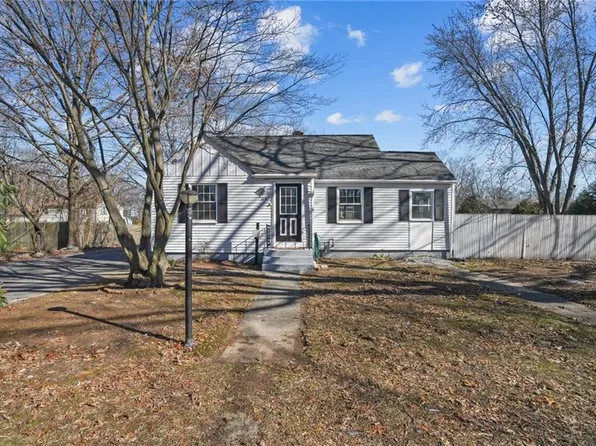 104 Morse Ave, Warwick, RI 02886