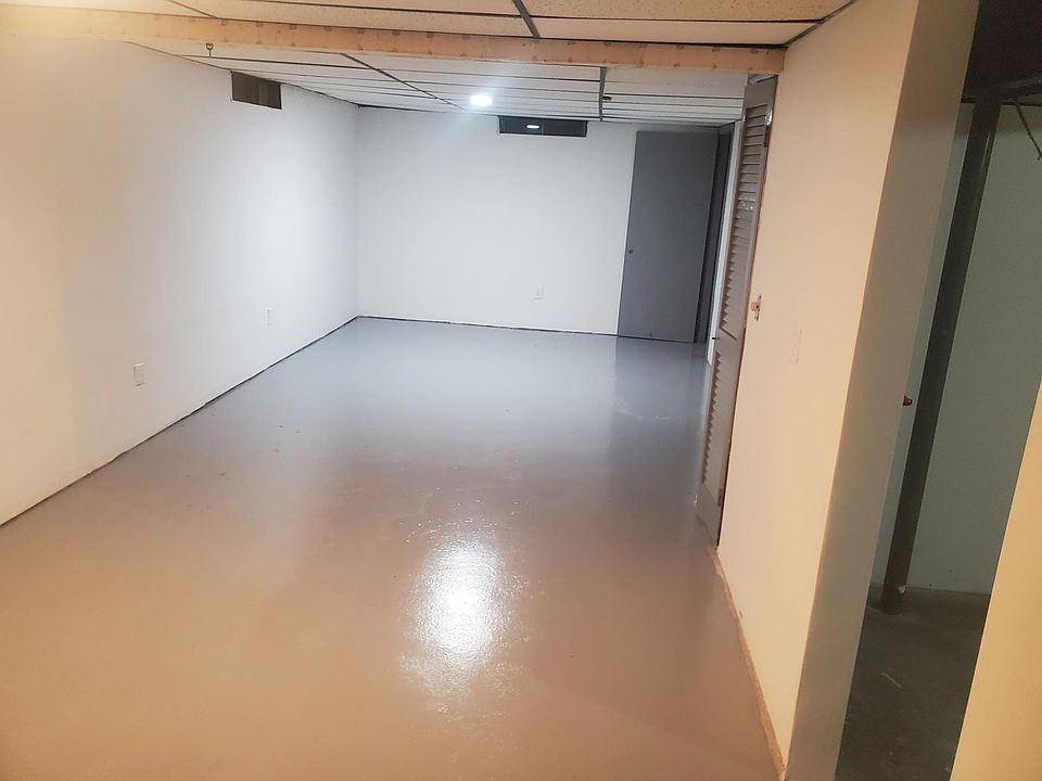 2nd image of 2512 Maplewood Ave