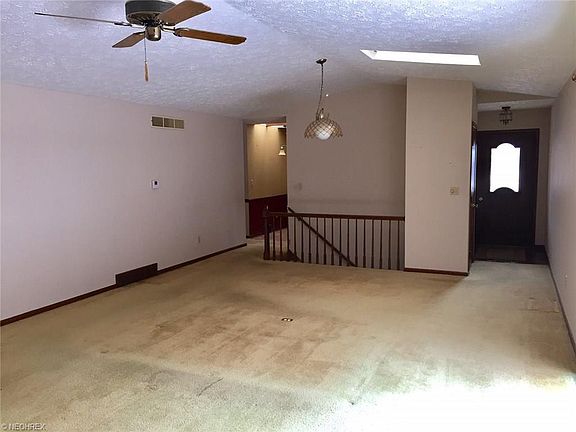 2nd image of 1814 Pine Cv