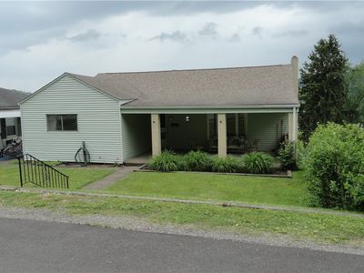 521 Georgia Ave, Chester, WV, 26034