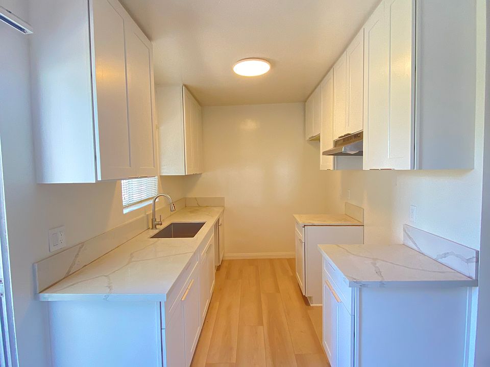 1st image of 11322 Missouri Ave APT 6