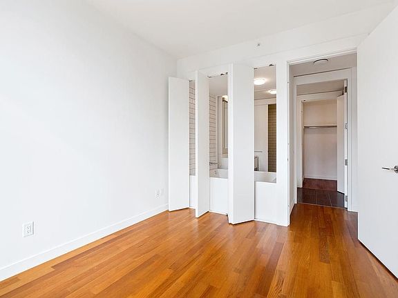 4th image of 15 William St APT 22C
