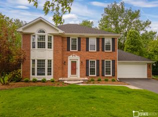 2S616 White Birch Ln, Wheaton, IL