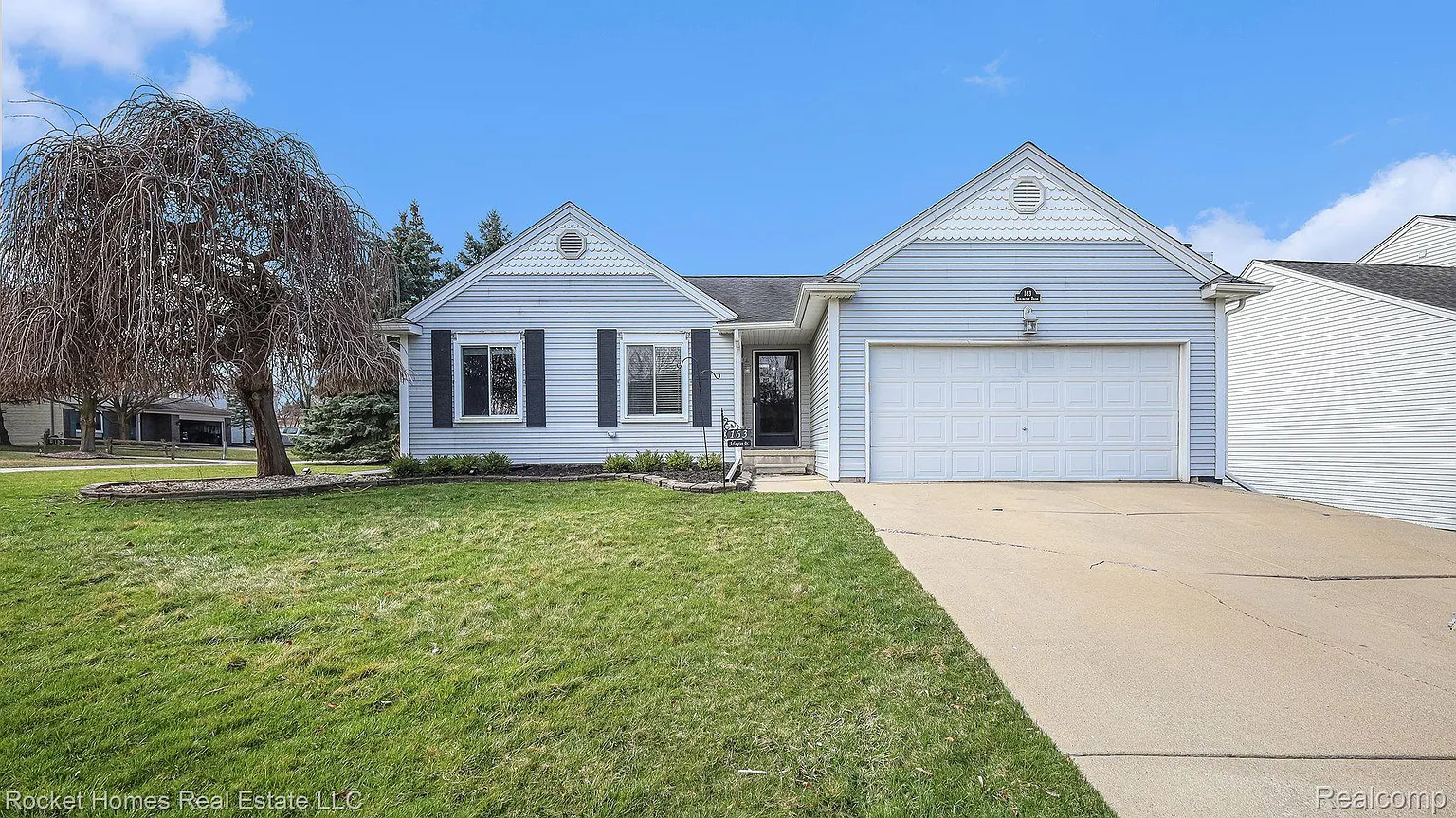 163 Arlington Dr photo 1