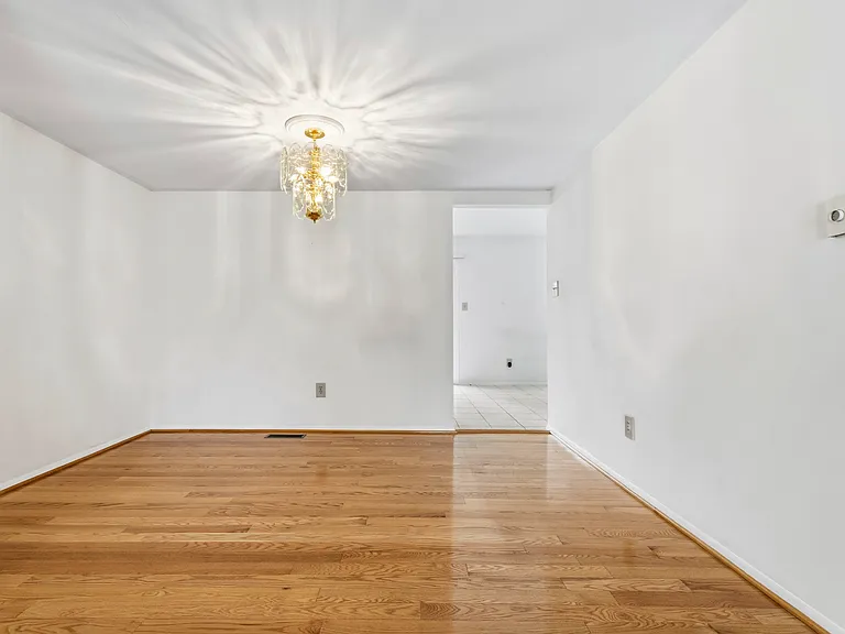 18617 Chickadee Ln — Photo 13
