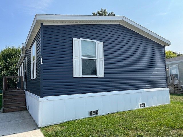 1st image of 1253 Chateau Blvd #195