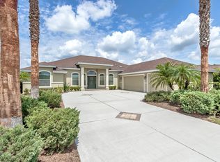 572 Luna Bella Ln, New Smyrna Beach, FL 32168