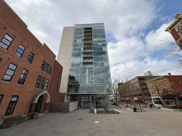 201 E Washington St Unit 1102, Iowa City, IA 52240