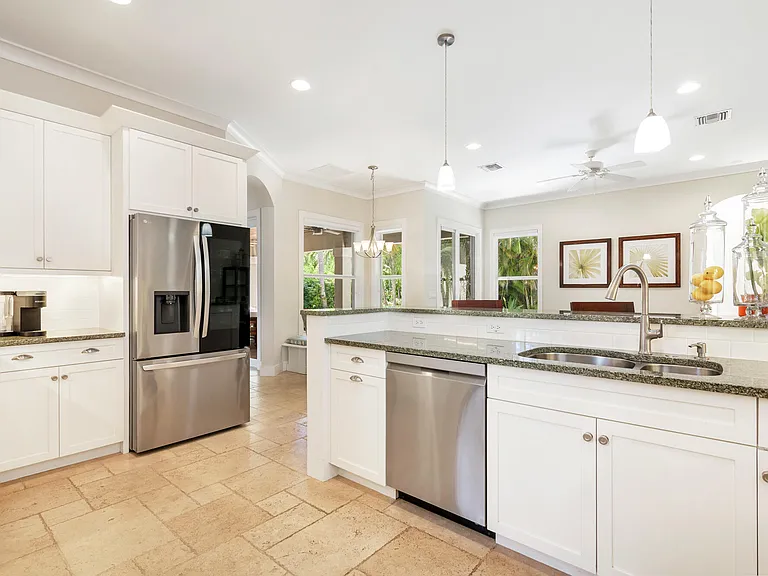 235 Claremont Ln — Photo 15