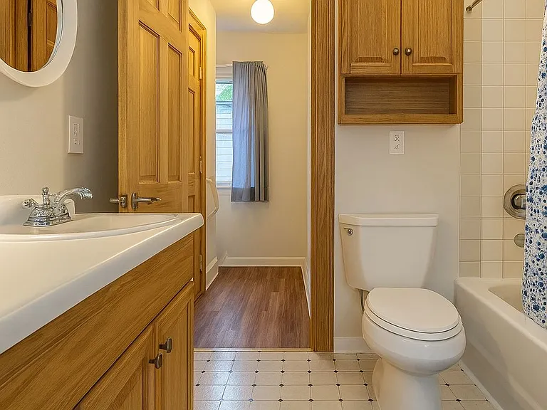 1490 South Blvd — Photo 11