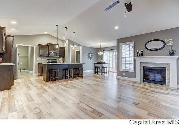 4th image of 1709 Prairie Vista Dr