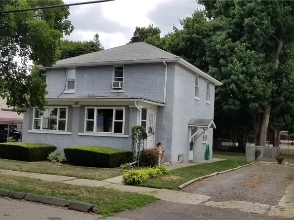 127 W 8th St, Elmira, NY 14903