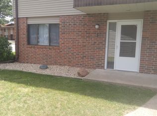 905 Silver Lake Dr APT 15, Portage, WI 53901