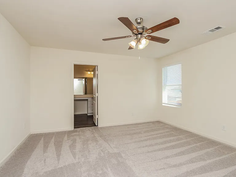 1801 Sandlin Dr — Photo 9