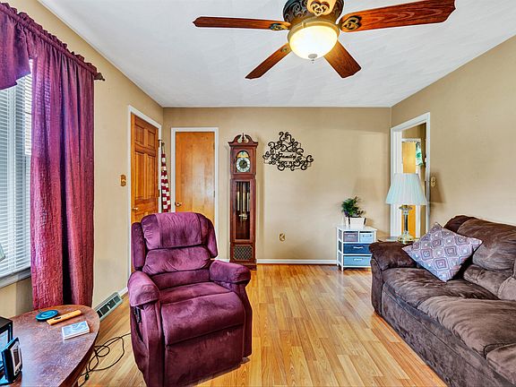 5th image of 438 Aragona Dr