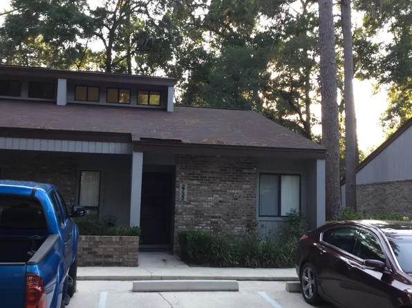 2732 NW 39th Dr, Gainesville, FL 32606