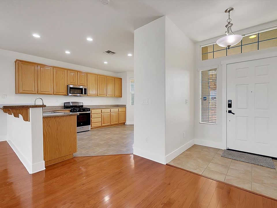 1st image of 1393 Ladyfern St