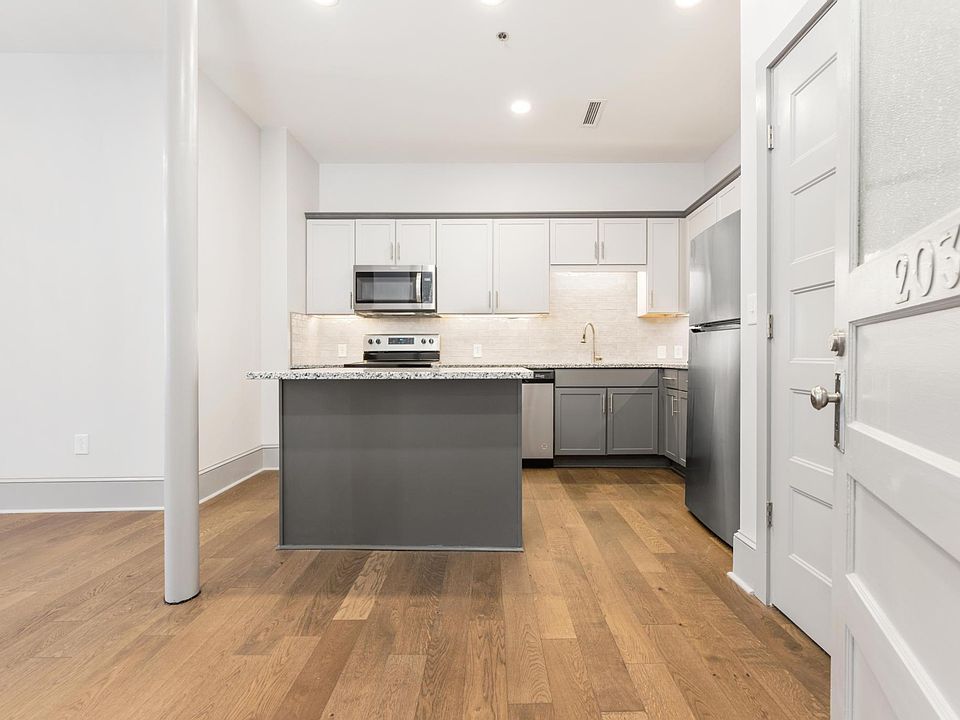 1st image of 244 E Main St #11000619