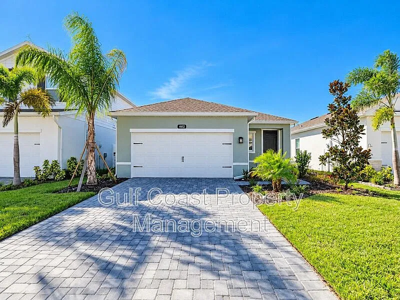 3 bed, 2.0 bath, 1500 sqft, $2,999 — Photo 1
