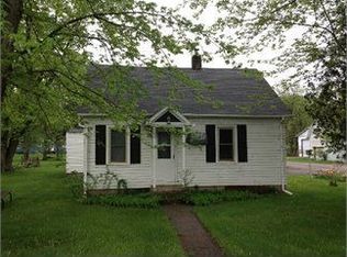 200 Sprague Ave N, Prairie Farm, WI 54762