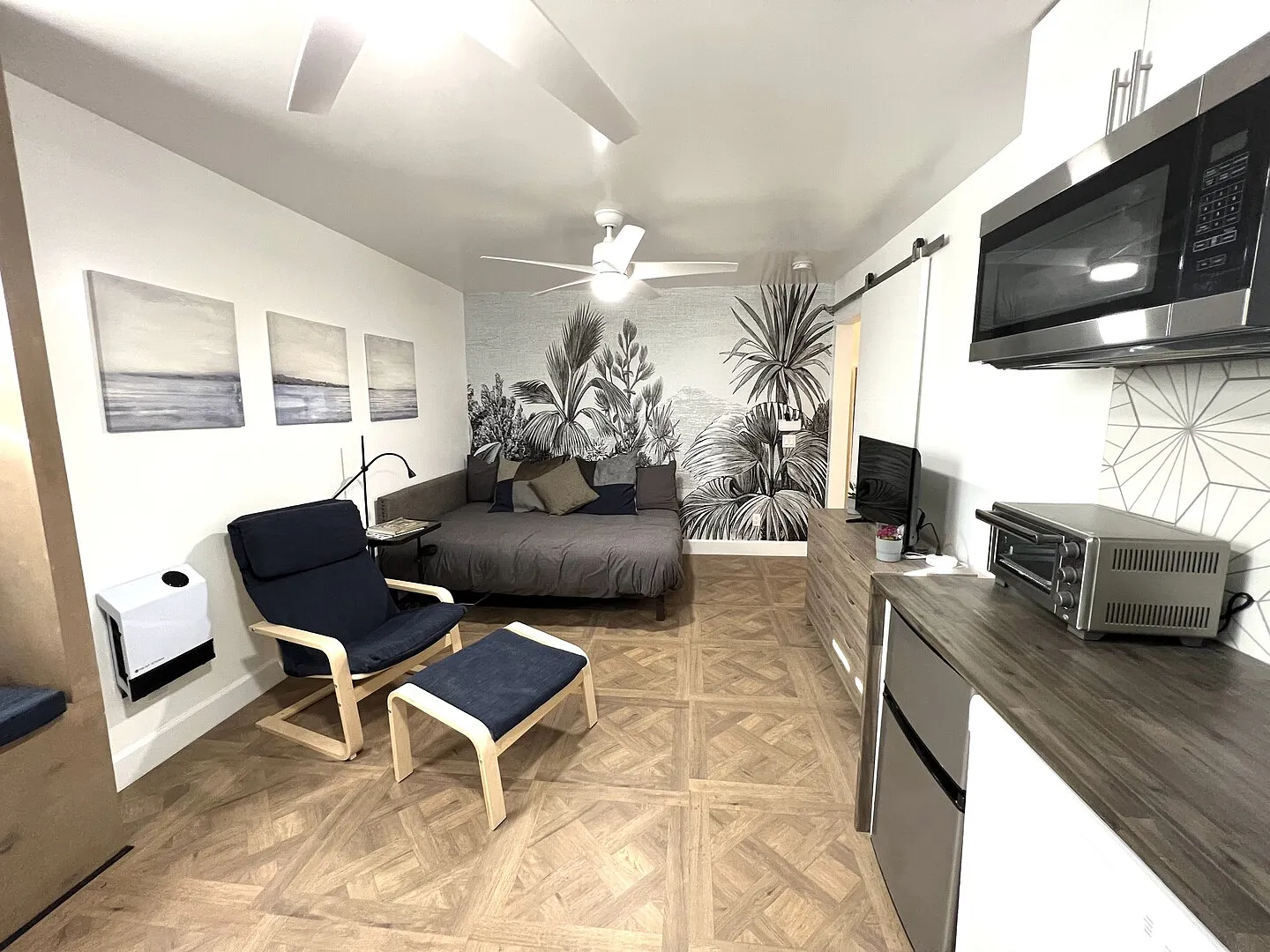 Studio Suite — Photo 4