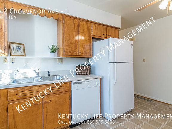 3rd image of 342 Grosvenor Ave APT 1
