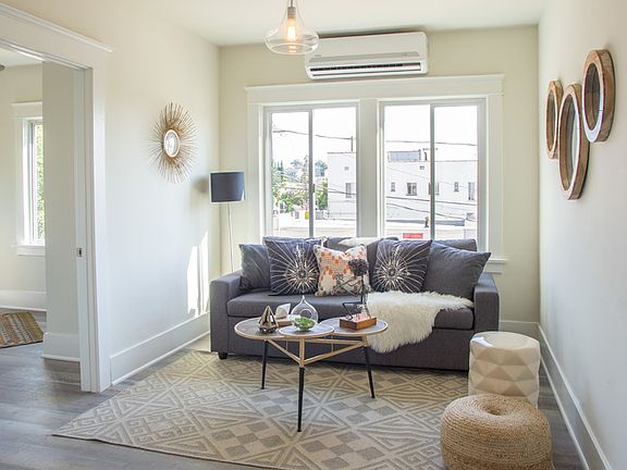 2nd image of 1441 Echo Park Ave #1