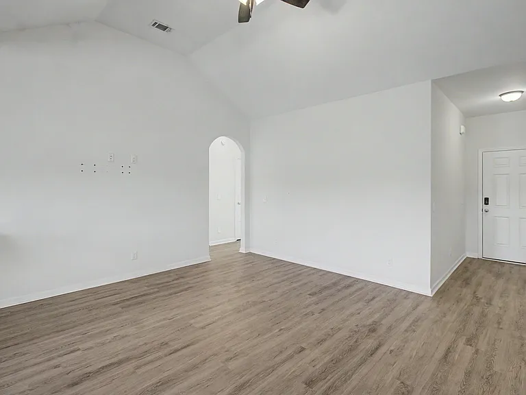 9955 Tibet Rd — Photo 4