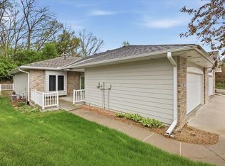 103 McKenzie Cir, Council Bluffs, IA 51503