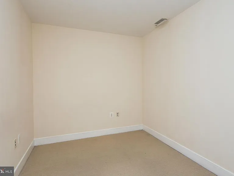 2425 L St NW #433 — Photo 21