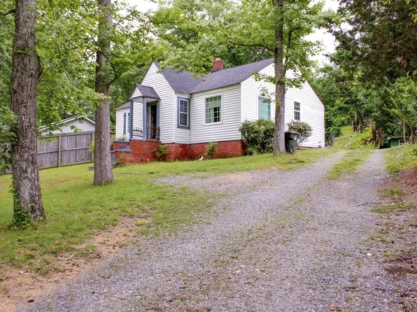 204 Dogwood Dr, Dalton, GA 30721