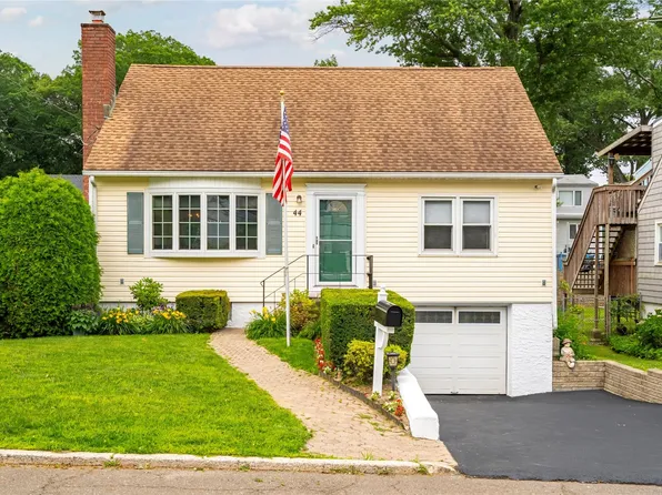 44 N Perkins Avenue, Elmsford, NY 10523