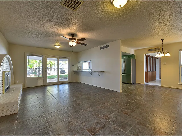 3433 Clearview Ln — Photo 16