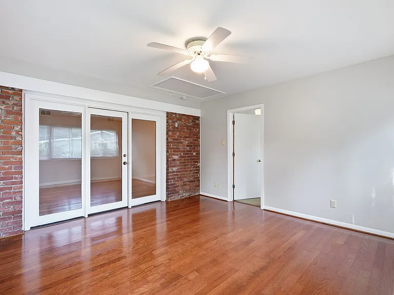 520 Windsor Rd — Photo 20