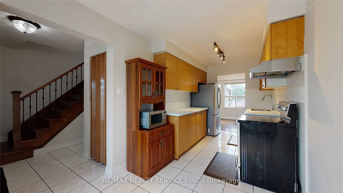Building Photo - 44 Elmstead Ct