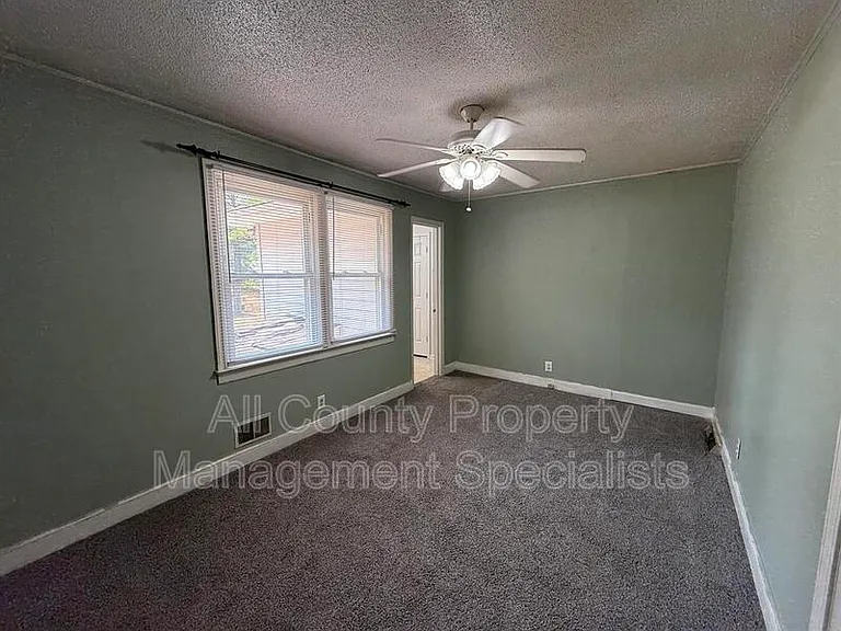 123 Lanier Ave — Photo 7