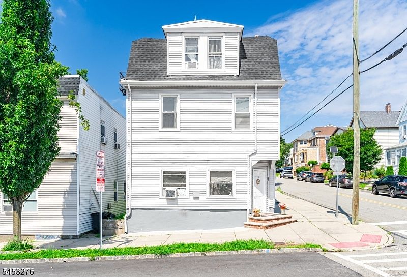 1st image of 89 Franklin Ave