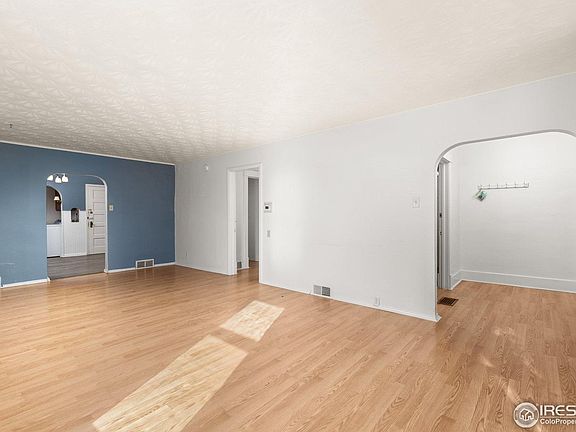 5th image of 1425 12th Ave