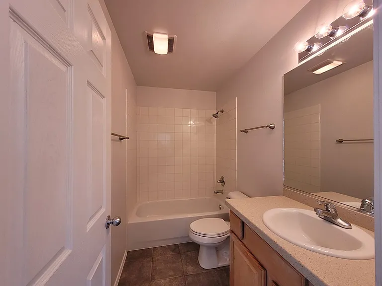 4738 Grumman St — Photo 18