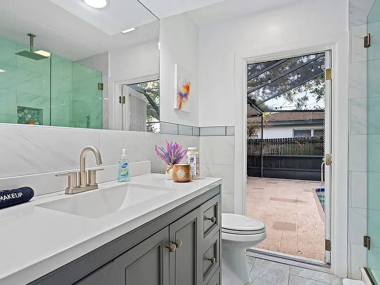 Bayview Dr — Photo 19