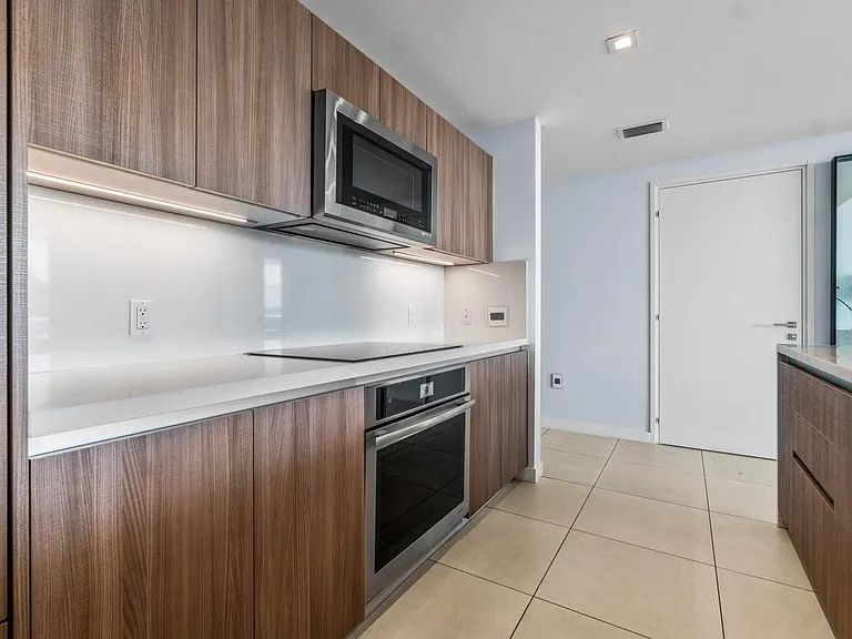 401 N Birch Rd #1001 — Photo 13