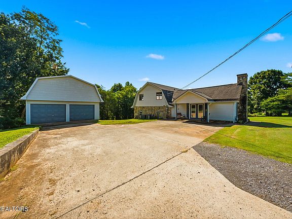 3rd image of 138 County Road 444