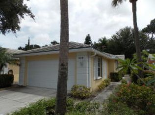 8318 Old Forest Rd, Palm Beach Gardens, FL 33410