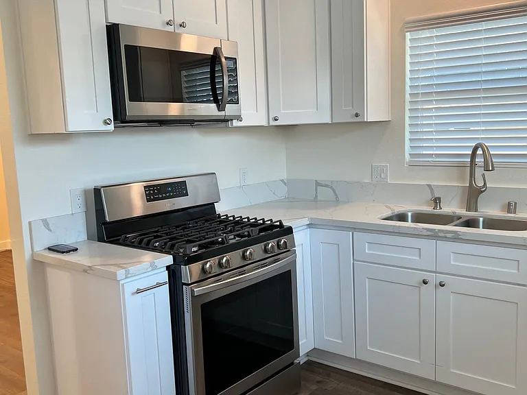 710 E Nocta St — Photo 14
