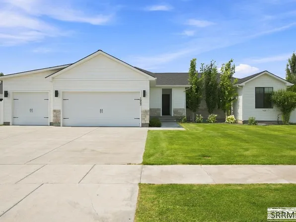 1953 N Mesa Canyon Dr, Idaho Falls, ID 83401