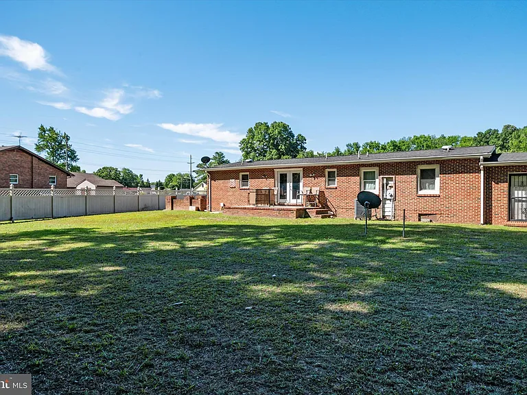 108 Wilson Rd — Photo 35