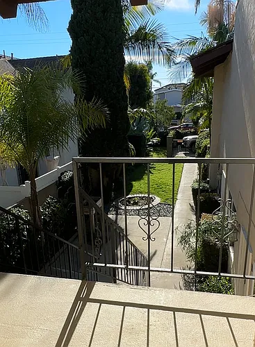 204 16th Pl #C Photo 1 204 16th Pl #C Photo 1