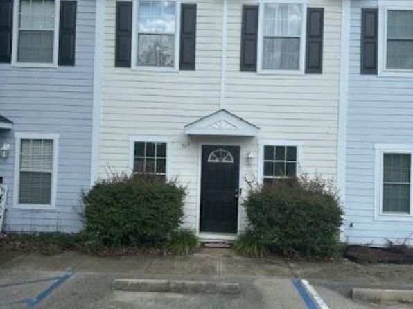 30 Old Courthouse Way