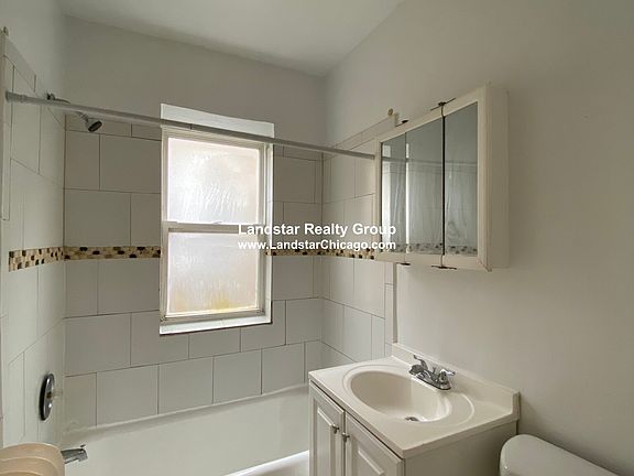 5th image of 6818 N Wayne Ave APT 308